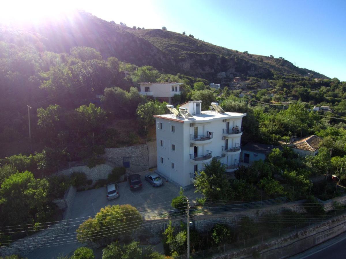 Apartments Vila Emiliano Borsh Exterior foto