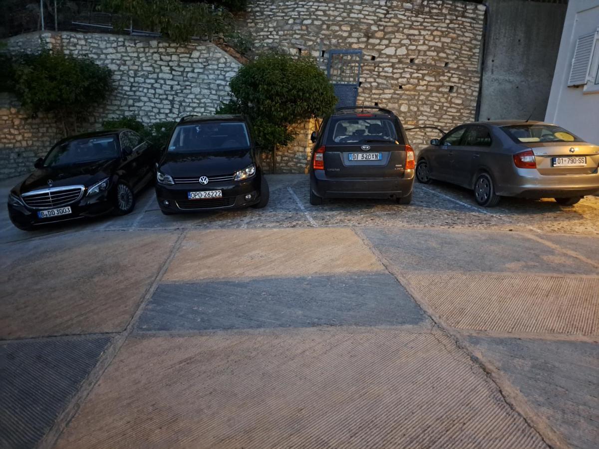 Apartments Vila Emiliano Borsh Exterior foto